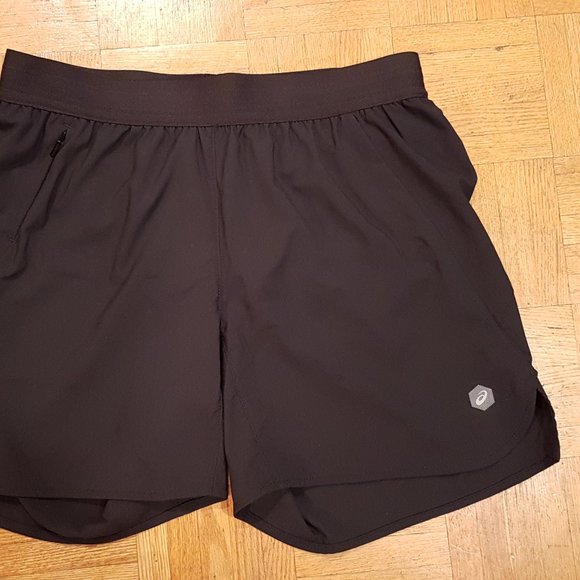Asics Women’s D1 shorts (New) - Picture 1 of 3